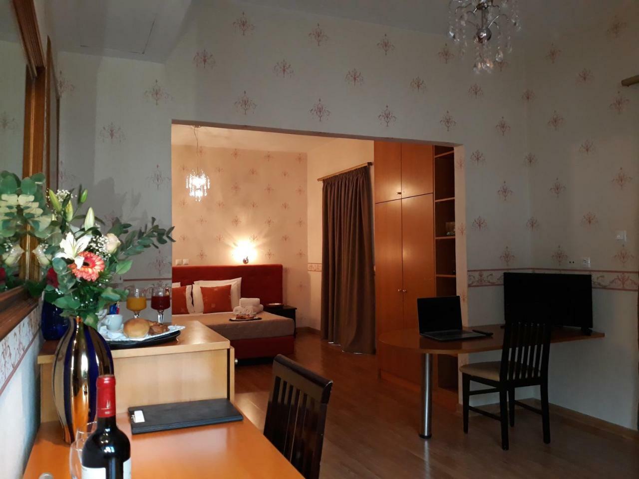 Grand Olympic Hotel